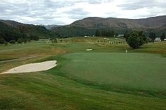 �j���[�W�[�����h�̃S���t��bMILLBROOK