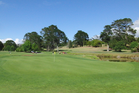 ニュージーランド ゴルフ場 アカラナ