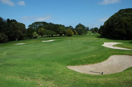 ニュージーランド ゴルフ場 アカラナ