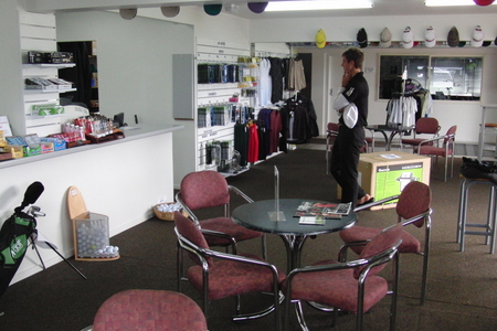 �j���[�W�[�����h�̃S���t�� �n�E�B�b�N