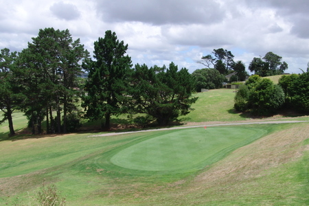 �j���[�W�[�����h�̃S���t�� �n�E�B�b�N