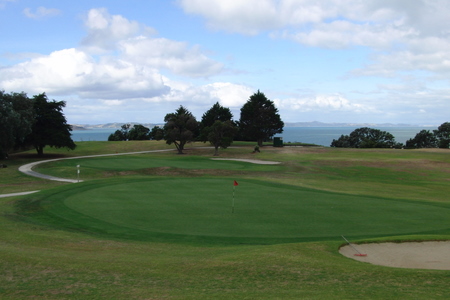 �j���[�W�[�����h�̃S���t�� �n�E�B�b�N