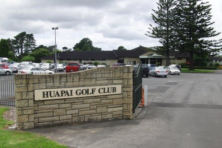 �j���[�W�[�����h�̃S���t��