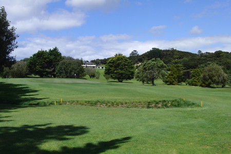 �j���[�W�[�����h�̃S���t�� �}���K���C