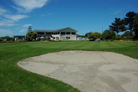 �j���[�W�[�����h�̃S���t��