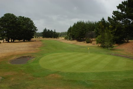 �j���[�W�[�����h�̃S���t��