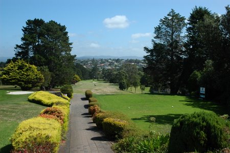 �j���[�W�[�����h�̃S���t��