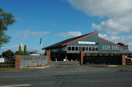 �j���[�W�[�����h�̃S���t��