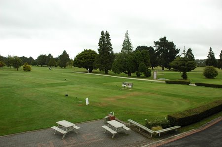 �j���[�W�[�����h�̃S���t��