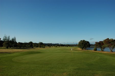 ニュージーランド オマハビーチゴルフ場