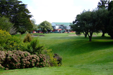 �j���[�W�[�����h�̃S���t��