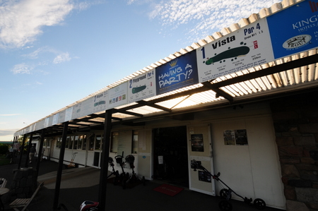 �j���[�W�[�����h�̃S���t��