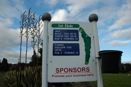 �j���[�W�[�����h�̃S���t��