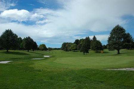 �j���[�W�[�����h�̃S���t��