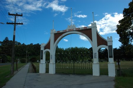 �j���[�W�[�����h�̃S���t��