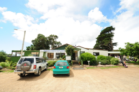 �j���[�W�[�����h�̃S���t��