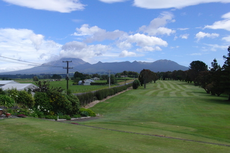 �j���[�W�[�����h�̃S���t��