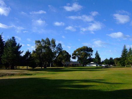 �j���[�W�[�����h�̃S���t��