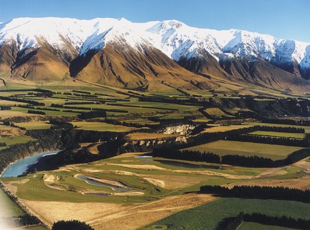 �j���[�W�[�����h�̃S���t��